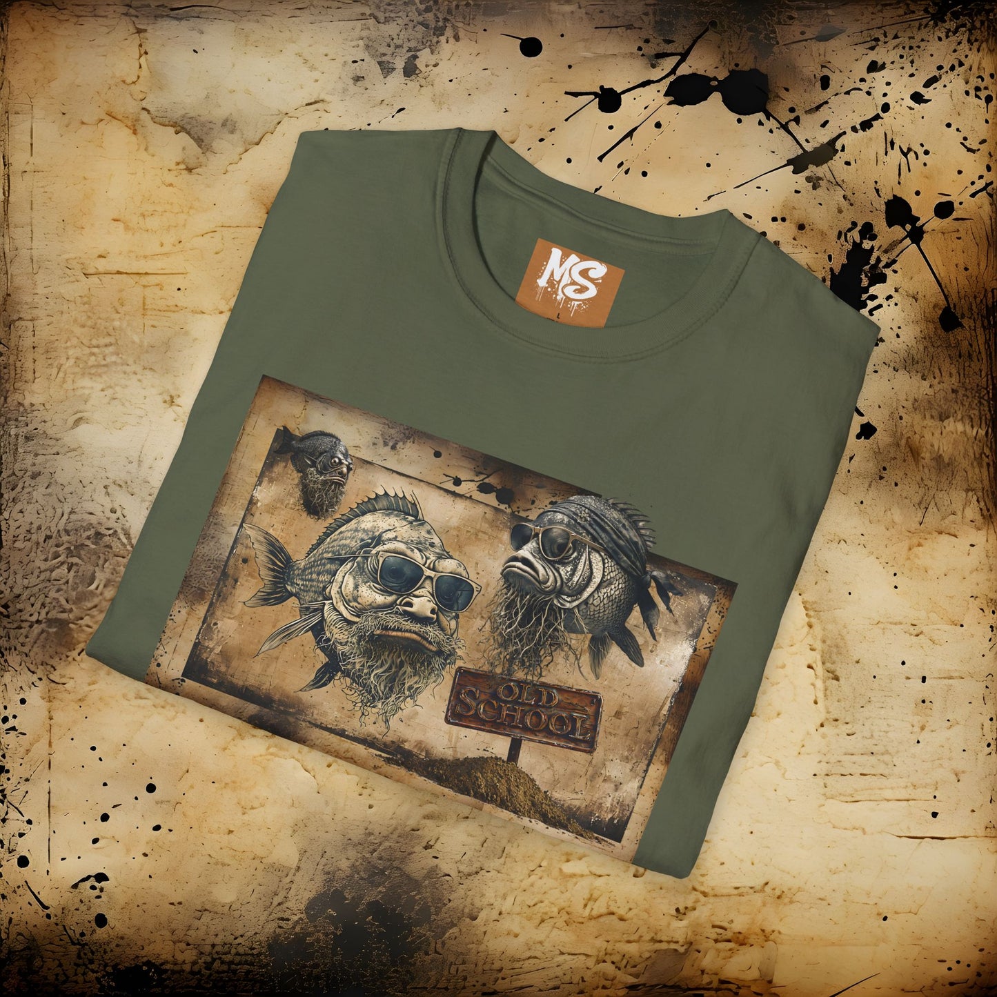 Vintage-Inspired Graphic Tee with Cool Fish Design - Perfect for Nature Lovers