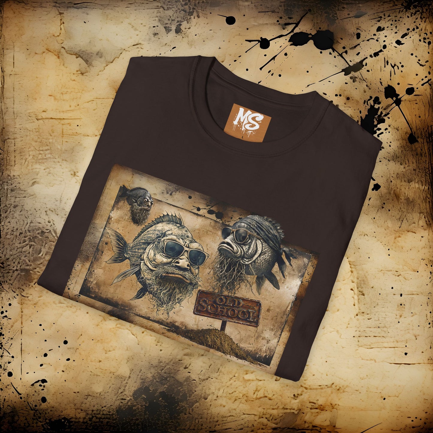 Vintage-Inspired Graphic Tee with Cool Fish Design - Perfect for Nature Lovers